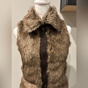 COFFEESHOP brown faux fur vest size XS